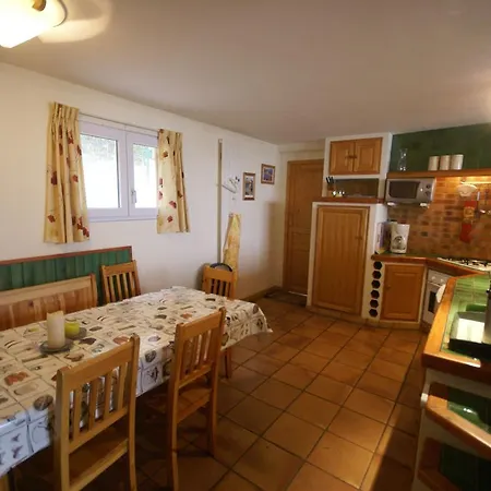 Villa - Regusse