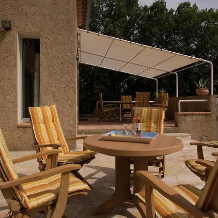 Villa Villa - Regusse *